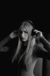 Read more about the article Made@Mode: Imogen’s journey from hairdressing to headlining