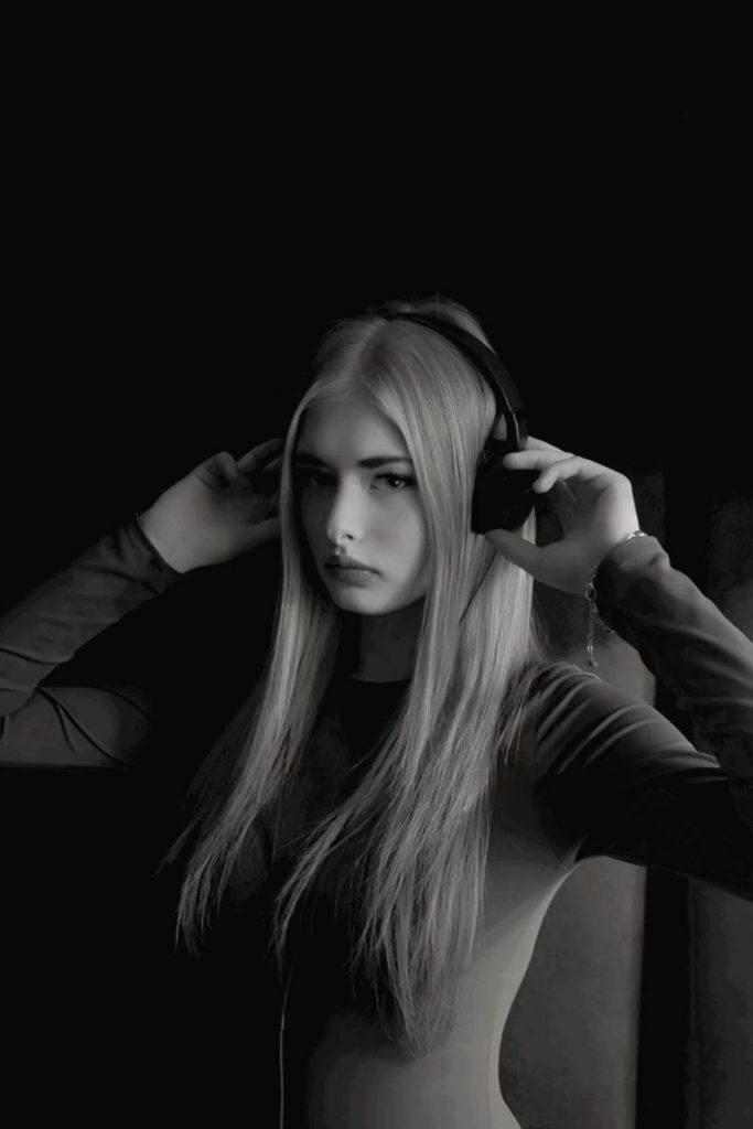 Made@Mode: Imogen’s journey from hairdressing to headlining